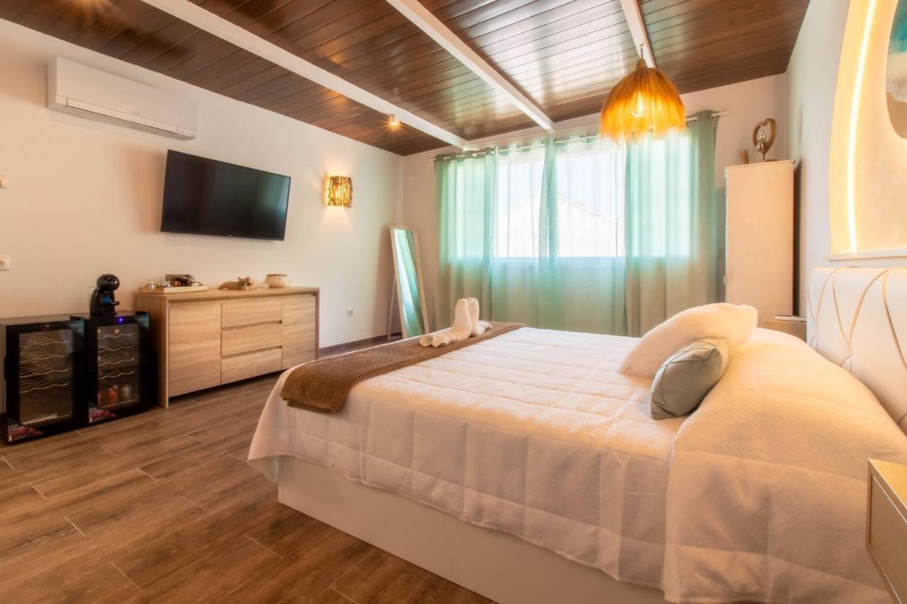 Room In Guest Room - Private Room In The Fishing Port Of Marbella Exterior foto